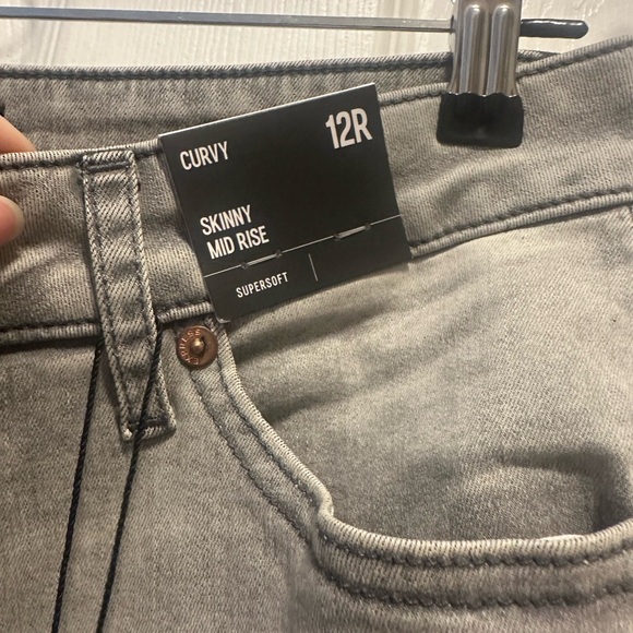 NWT Size 12 Express Light Gray Denim Jeans - Picture 3 of 7